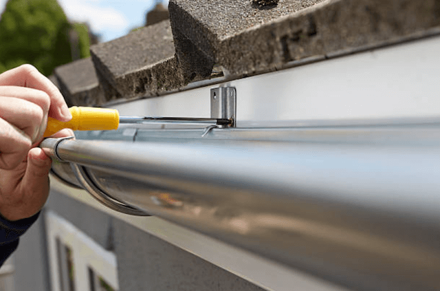 gutter repair newark